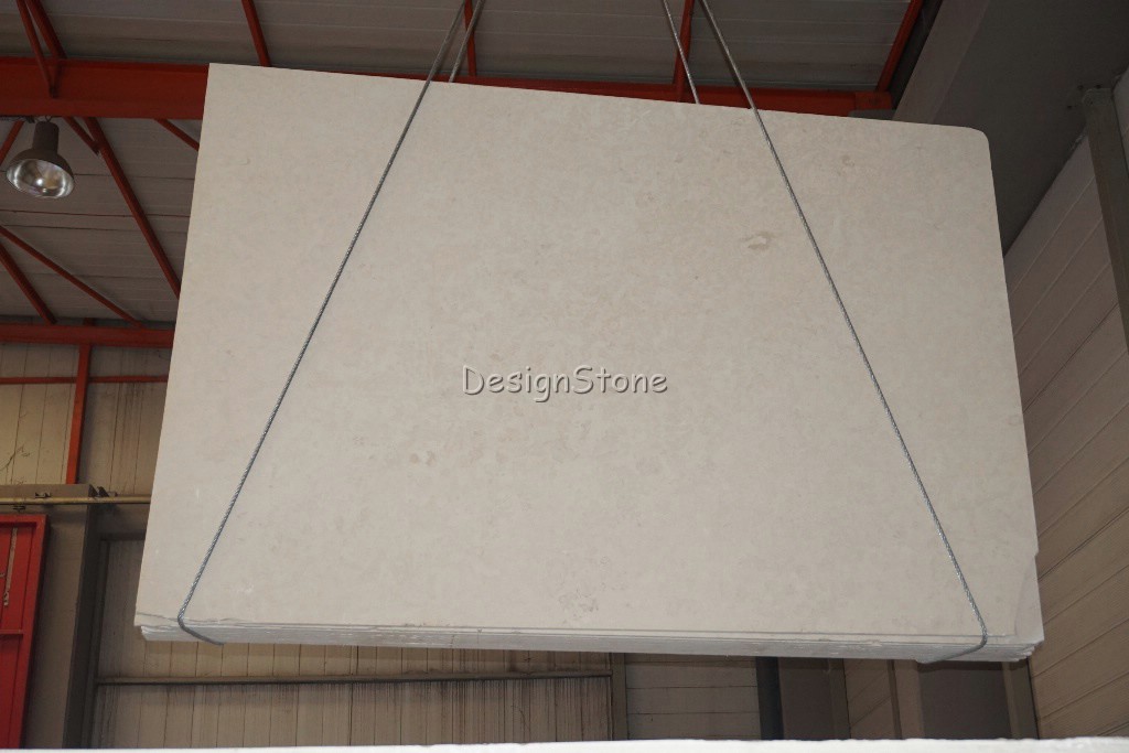 Vratza beige limestone (Vratsa)